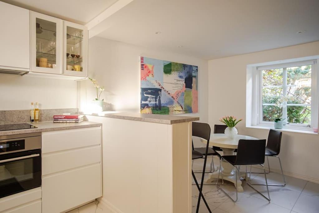 Outstanding Apartment Close To Gothenburg Кунґельв Екстер'єр фото