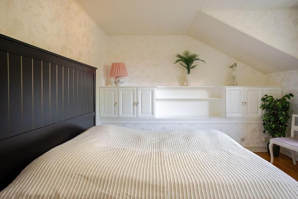 Outstanding Apartment Close To Gothenburg Кунґельв Екстер'єр фото