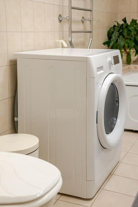 Outstanding Apartment Close To Gothenburg Кунґельв Екстер'єр фото