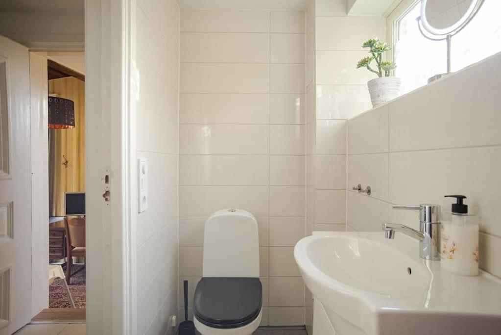 Outstanding Apartment Close To Gothenburg Кунґельв Екстер'єр фото